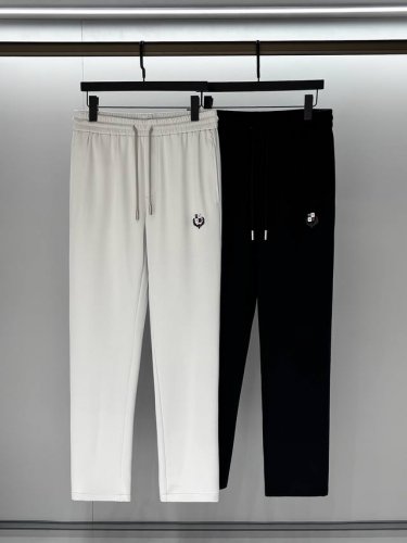 合照细节 L春夏新品 极简运动打造出清爽的摩登Stay！穿上新颖 时髦面料舒服透气，穿着非常舒适 低调不失奢华 穿出去非常有档次。裤型款式和裁剪亦无需多言 上身