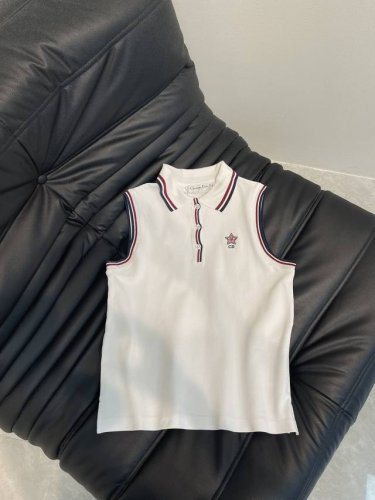 Dio*25新品网球系列翻领polo刺绣背心 定制Yb棉材质 透气舒适 质感十足 常规短袖T恤裁剪 凸显品牌格调 采用克重纯棉制成 略带有弹力 呈现显瘦视觉效果