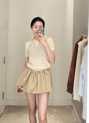 miumi* 25Ss春夏新款 时髦尖子生减龄Polo领针织短袖上衣丨独家Yb开发！高版出品！缕空菱格纹设计，气质少女风减龄甜美气息，不挑人版型上身巨显瘦！上身