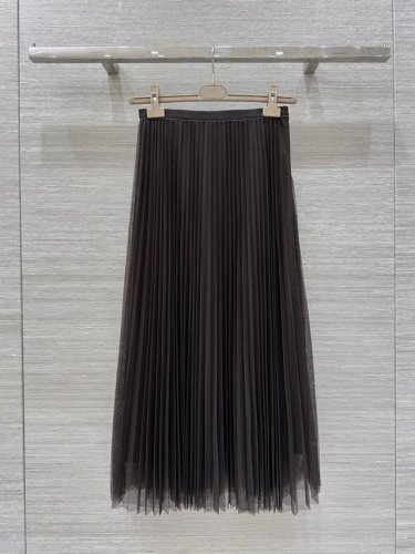 独家首发原单品质 Bc* 25春夏新品，腰部链条设计，超大摆压褶网纱长半裙！超百搭单品，必入手系列！减龄少女风气质女神。独家定制100%进口网纱面料，柔软网纱材