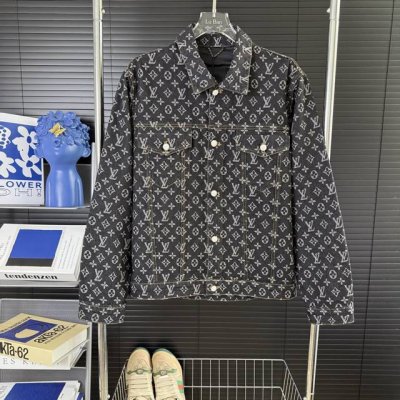 224 当天到货 现货现配 Louis Vuitton路易威登 Fa联名25Ss提花牛仔外套夹克 正确版本欢迎对比 采用18安克重半漂牛仔原布脱浆处理高温蒸熟褪
