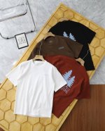 Kolonsport-可隆新款梭织图案圆领短袖T恤户外露营 穿着感 一 不贴身版型 炎热夏季穿着时的清凉感 面料 尼龙86%,聚氨酯纤维14% 产品描述 后背采
