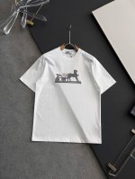 herme* 2025最新款短袖T恤，独家240克重磅打造、休闲时尚的尚佳之选。亲肤性极佳。尺码：M-4Xl标准版型