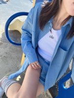 上新 Alo 天使蓝条纹套装 好美的细蓝条纹 衬衫短裤的组合 真的爱一万年！很气质！！ 夏天也是超爱这种穿搭！心跳加速的套装！ 我可太太太喜欢这种套装了 春夏真