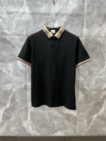 burberry巴宝莉 2025春夏新款重磅翻领Polo衫短袖出货啦！！ 春夏出门必备款 定制高克重纯棉面料 搭配当下流行重工工艺 做工走线精细 面料上身舒适