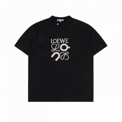 loewe 罗意威 经典款 On昂跑联名编织刺绣短袖 甄选长绒棉纱，260G精纺高支重磅定织定染面料， 裁前高温洗水定型，成品再洗柔，穿着感受亲肤棉柔，垂感自然
