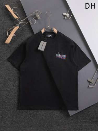 Balenciaga 巴黎世家 微宽版型S-Xl 25Ss新春走秀热卖专柜款新款 前后幅波浪可乐字母巴黎铁塔Logo印花短袖T恤复古味十足 巴黎每次的新品都必然