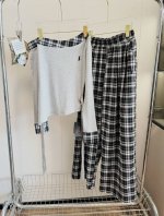 价格p： 品名：Ralph Laur*N 拉夫刺绣战马斜肩绑带格纹长裤套装 尺码：M.L 颜色：灰色 高级灰系列上线，两套都 ，斜肩要像拆礼物，若隐若现才高级，