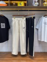 Lw25Ss春夏新款撞色织带拼接纯棉抽绳休闲裤，男士对比色标识刺绣裤腿拉链开衩直筒运动休闲长裤！贸易公司渠道稀出，领先官网发售！在繁忙的都市生活中，寻找一条既符