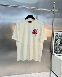 Gucc*潮牌25S新款圆领T恤.蛇年特供.男女同款～爆款必推胸口及后备定制印花工艺.图形大小呼应.烫画品牌字母Logo撞色搭配.减龄搭配.色彩搭配时尚好看.整