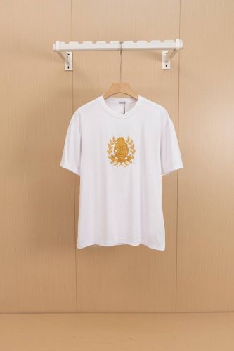 挂拍图 顶级版本 Burberry 巴宝莉 280克圆领短袖T恤 金叶微标 进口绣花机器特殊金线刺绣 官方同步 1:1原版开模 时尚个性 百搭潮流 纯原品质 百