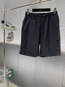 鸟家 25年夏季新款短裤 定制进口原版面料，顶级印花工艺字母图案Logo，档次极高，从容百搭，上身帅气有型 码数：48-56 M-3Xl