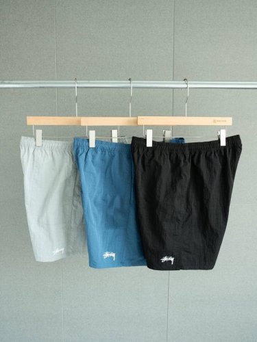 夏季刚需 人手两条 Stussy Water Short Stock纯色沙滩短裤五分短裤 颜色: 灰色 蓝色 黑色 尺码: M L Xl Xxl 尺码表 M裤长