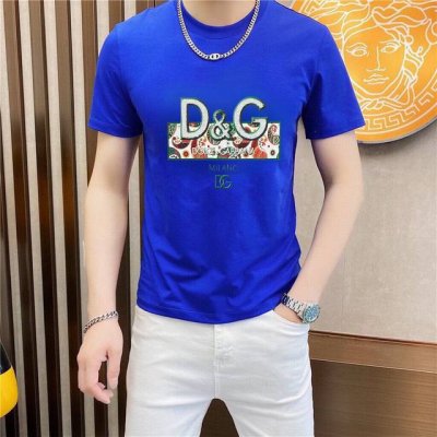 直 品牌 D&G杜嘉班纳 胖子福音 原单男士休闲短袖T恤 2025春夏新品 定制胸前顶级Logo 工艺 搭配整件细节 品质及剪裁设计都堪称一流 定制进口丝光棉面