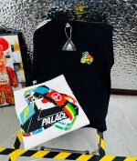 palace25夏季新款印花休闲宽松情侣款 短袖T恤1033 细节:版本一比一复刻，吊牌 领标 水洗。 面料：采用40织双纱320克面料，原版1:1高克重，纯棉