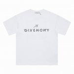 上新 高版本 Givenchy 纪梵希 切割Logo印花图案短袖T恤 面料采用270G纯棉舒适透气，个性经典百搭不过时，潮范大气，时尚简约且自带气场，男女同款