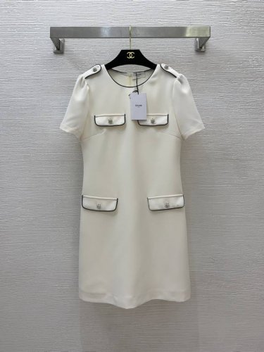 款号G25061228 Celin*思琳新款 高端定制撞色包边肩章装饰修身显瘦P连衣裙！杏色，黑色， S码：胸围88，袖长22，腰围80，裙长89
