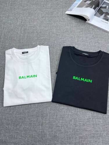 balmain 巴尔曼 Aw春夏新品，时尚休闲圆领短袖，专柜同步有售，原单狠货，进口原版科技面料，顶级印胶工艺字母Logo，档次极高，舒适透气，上身帅气十足，码