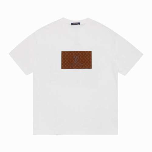 上新 高版本 Louis Vuitton路易威登植绒满压字母硅胶设计短袖 最高版本！定制面料 克100%双纱棉！植绒满压字母硅胶工艺设计！ 辅料：开模原版过鉴定