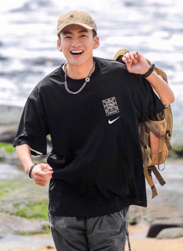 260G重磅纯棉 耐克 Nike Angel 图腾 宽松休闲短袖T恤 男女同款 情侣款 面料工艺： 1.260G重磅纯棉，100%棉，恰到好处的克重，上身有型不