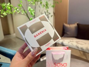 上新！ ，专柜版Hermes爱马仕BaréNia 巴赫尼香水取名自爱马仕标志性传承皮革之一的BaréNia 皮革，浑然天成的细腻触感使其与肌肤合为一体，经时间推