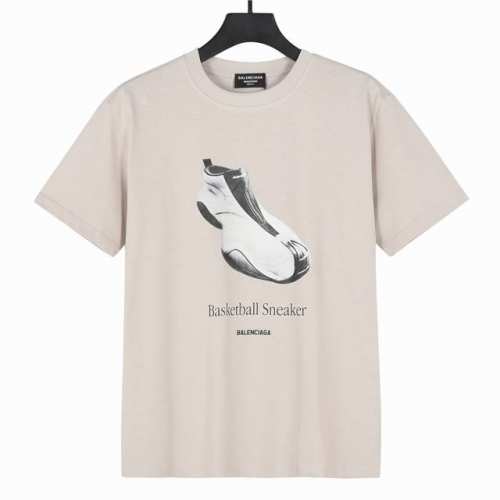 Balenciaga巴黎世家官网同款球鞋Logo短袖T恤 面料采用300克重双纱精梳棉，定制32支1*1螺纹，成衣两遍水洗处理，面料舒适亲肤无异感，定制定染面料