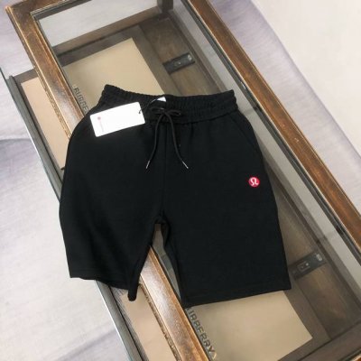 C Lulu 2025新款休闲短裤 定制面料 柔软舒适亲肤感极佳 吸汗透气 松紧裤头 腰围带有包边设计 品牌系列代表性刺绣点缀裤身 造就不同以往的概念化图案 简