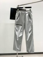 颜色：黑，浅灰 ，Arcteryx 始祖鸟，2025春季新品，时尚休闲长裤，专柜同步有售，原单狠货，采用进口原版面料，顶级印花工艺字母图案Logo，档次极高，从