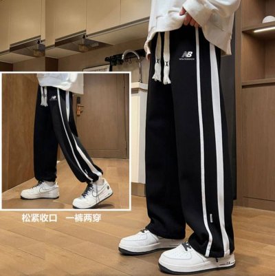 玛莎拉蒂上新 New Balance新百伦春季新款宽松束脚裤 手感细腻柔软 透气性佳 自带品质 版型立体 垂感好 Nb男女运动休闲运动裤！裤腿两侧拼接设计 裤前