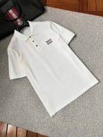 Miv‘’Ss25早春新款翻领polo衫 高品质珠地棉材质 雍容华贵的品牌风格，260克重 客供进口面料 做出来的衬衫也是版型垂顺挺括，并且还抗皱抗起球，贴身穿