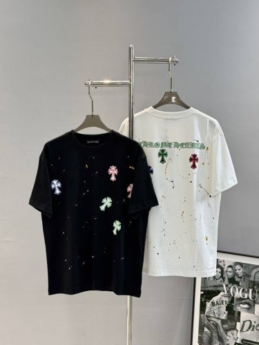 Chrome Hearts克罗心24Ss夏季新款手绘短袖T恤！专柜同步，重工字母刺绣.每一件都是纯手工画制而成. 个性艺术系列全网独家首发 百搭款细节处理完美2