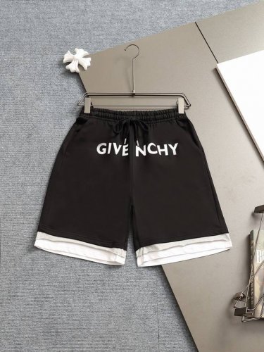 givenchy 纪梵希 25Ss专柜同款毛圈短裤情侣款～采用棉质毛圈面料精心制作，饰以同色调提花图案，采用假2件设计 突显纪梵希经典的Logo印花厚板立体！裤