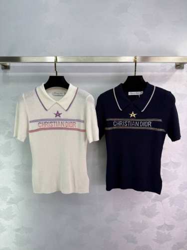 新款 二色短袖高级显瘦 彩色Logo图案点缀修饰 上身顯瘦時尚 色碼 T226B