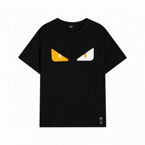 芬迪 Fendi 夏季新款 小怪兽眼睛压胶印花圆领短袖T恤 下角加小扣子后背硅胶字母 高端品质定制32支280G纯棉面料，手感非常舒服，已洗水处理，不缩水不变形