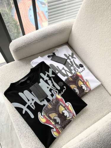 德国潮牌菲利普 普莱茵philipp plein 2025春夏新款男女同款短袖T恤，高品质出厂 完美细节 彰显高贵品质 ！非常有设计感，现货质感无敌，手感柔软，