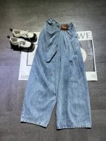 pp Loew*罗意威25Ss新款不规则褶皱高腰高级感牛仔裤出货，炸裂款，超级无敌难做，买了原版都复了三次版才审核过关，设计师的脑袋太讲究了，杨幂同款，独家高版