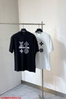 l713 Lv路易威登 2025春夏男士新款经典Logo印花圆领短袖T恤。进口100%纯棉面料，面料手感丝滑柔软，透气亲肤性极佳，着身无比的舒适，整体质感相当之