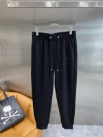 巴家 高端定制 新款休闲裤精心设计、兼具舒适性和精致感的专属和系列，该系列包含舒适保暖、经典时尚一线 流线型裁剪实用百搭极具高端奢华感码数:M-3Xl 隔天