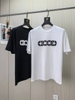 古奇。2530春夏新品时尚圆领短袖高级定制百搭款式！更有实用感 任何人都可以轻松驾驭 采用95%棉+5%天丝面料制作，手感非常奈斯，不起球，不变形，奢华经典Lo