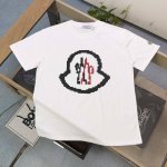 高版本 2025新款Moncler蒙口像素铃铛图案Logo印花休闲情侣宽松短袖T恤，独一无二的活性环保面料染色，32支双纱精梳纯棉爽滑手感，纯棉不起球不起毛，面