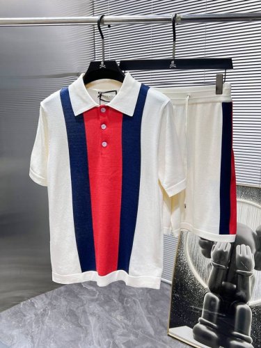 古奇 Gucci 2025Ss新款 短袖 针织衫 套装 ，高端版本！专柜定制面料 透气舒适度高，细节无可挑剔，品牌元素设计理念，体现高品质。手感细腻柔软！呈现休