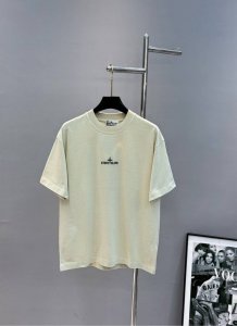 Ston Island *石头岛25S爆款推荐.男女同款！重水洗面料.320G纯棉面料超级舒适.高品质高版本，此款胸前的小Logo白色印花设计.后背是经典罗盘L