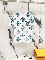 隔天到 Louisvuitton 路易威登 260克圆领短袖T恤 走秀款满印渐变喷墨Logo字母印花标识 官方同步 高版本 高品质 时尚个性 百搭潮流 纯原品质