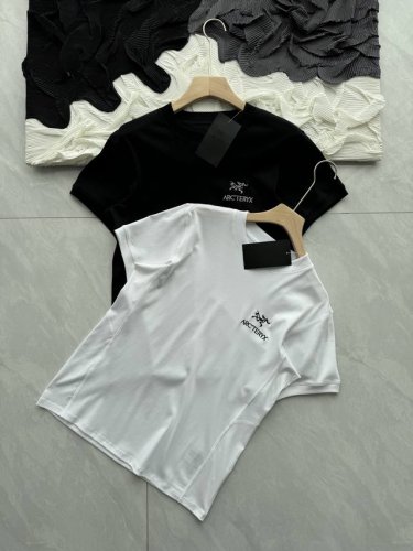 Arc'teryx始祖鸟 Envoy Emblem Ss T-Shirt 女子 棉质短袖T恤，Arc‘Teryx 官网同步 户外顶级巨献 最牛逼的性价比，献给爱