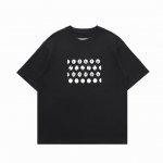 顶级复刻版本]品名: Maison Margiela 梅森马吉拉 新款破洞镂空数字落肩休闲短袖T恤 款号：9009 颜色：黑色 尺码：S-Xl 面料: 280G