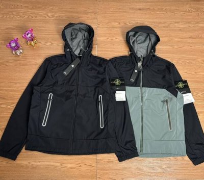 Stone Island 石头岛拼接拉链机能户外冲锋衣外套 甄选品质 实拍可见 面料采用高品质优质三防正品冲锋衣面料防雨防风设计 多处机能拉链设计 拼接设计 整