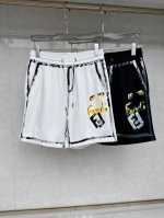 芬迪 5S 手绘定制标 春夏新款休闲短裤 ，舒适度极好，手触感强烈。辨识度极高 定制进口面料 色泽清新 做工精细 码数 S 3Xl