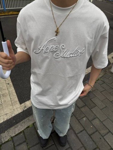acne Studios 新款 水洗 3D刺绣徽标 原版珠地网眼 立体Logo 短袖T恤 250克纯棉珠地面料。水洗之后 整衣在270克左右。 区别市面汗布错版