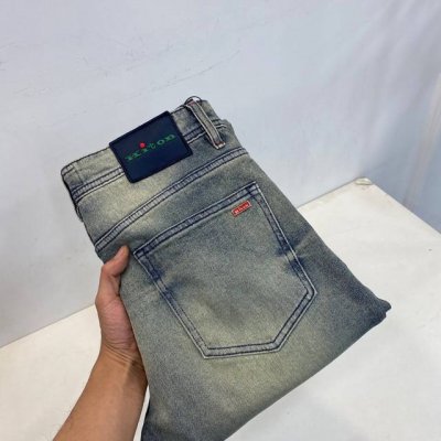 顶级版本 2025春夏欧洲专柜新款 超A代购级别海外贸易公司订单货源，顶级原单高端男士定制时尚修身小直筒牛仔裤6807 颜色：图片色 尺码：29-40 面料：丹