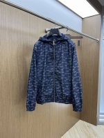 新款 Acrfw早春原单狠货 意大利进口面料时尚夹克风衣 欧洲专柜同步，上身更随意大方，专柜原版五金奢华高档定制配饰新作！奢华品牌特质Logo点缀设计，市场最高